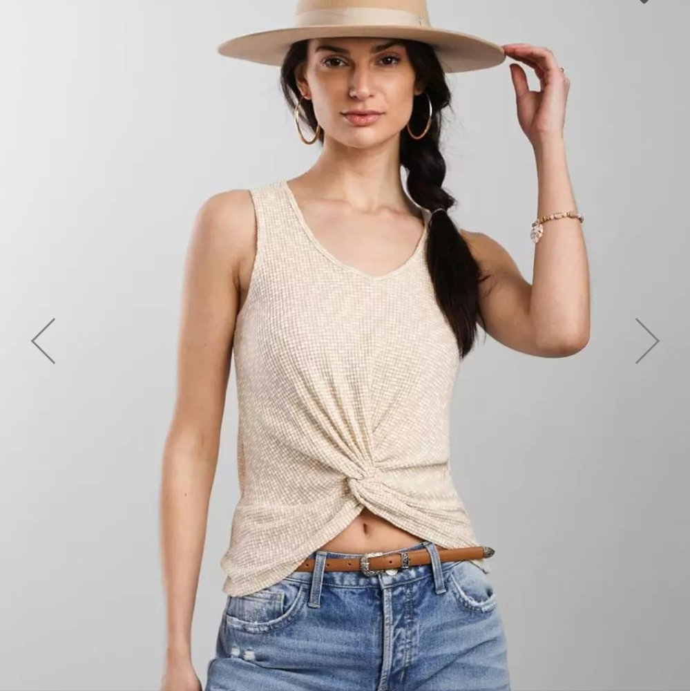 Buckle cream Twist top